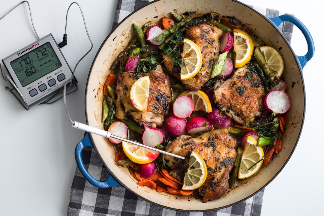 Using Visual Cues Instead of a Food Thermometer (Image Credits: Unsplash)
