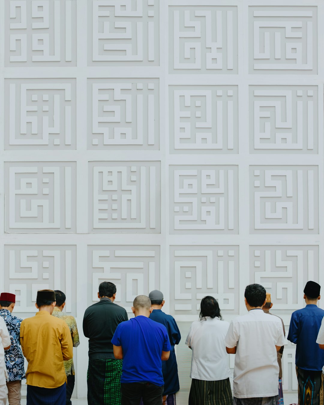Global Cultural Fusion Creates New Styles (image credits: unsplash)