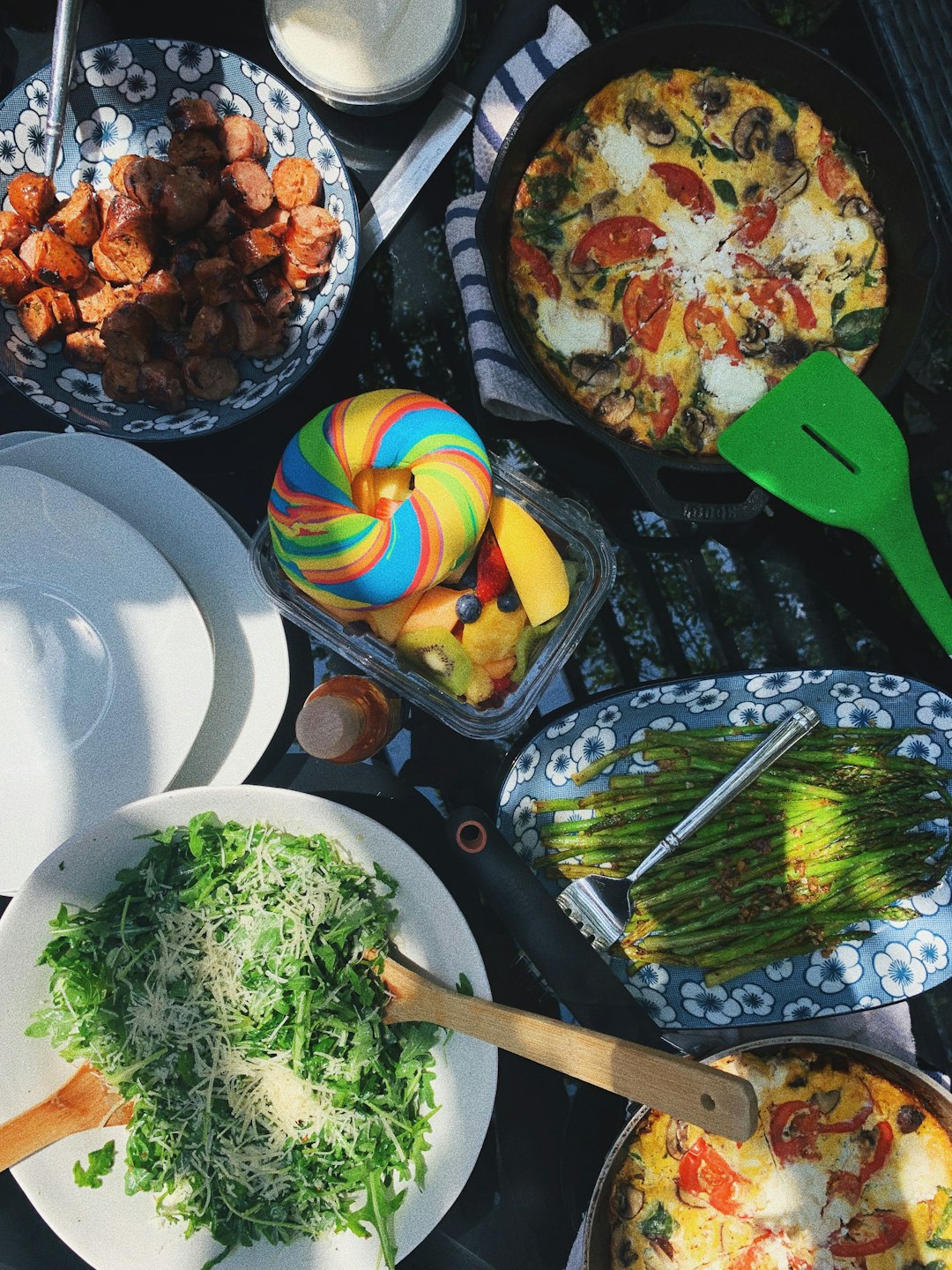 Phone-Free Dining (Image Credits: Unsplash)