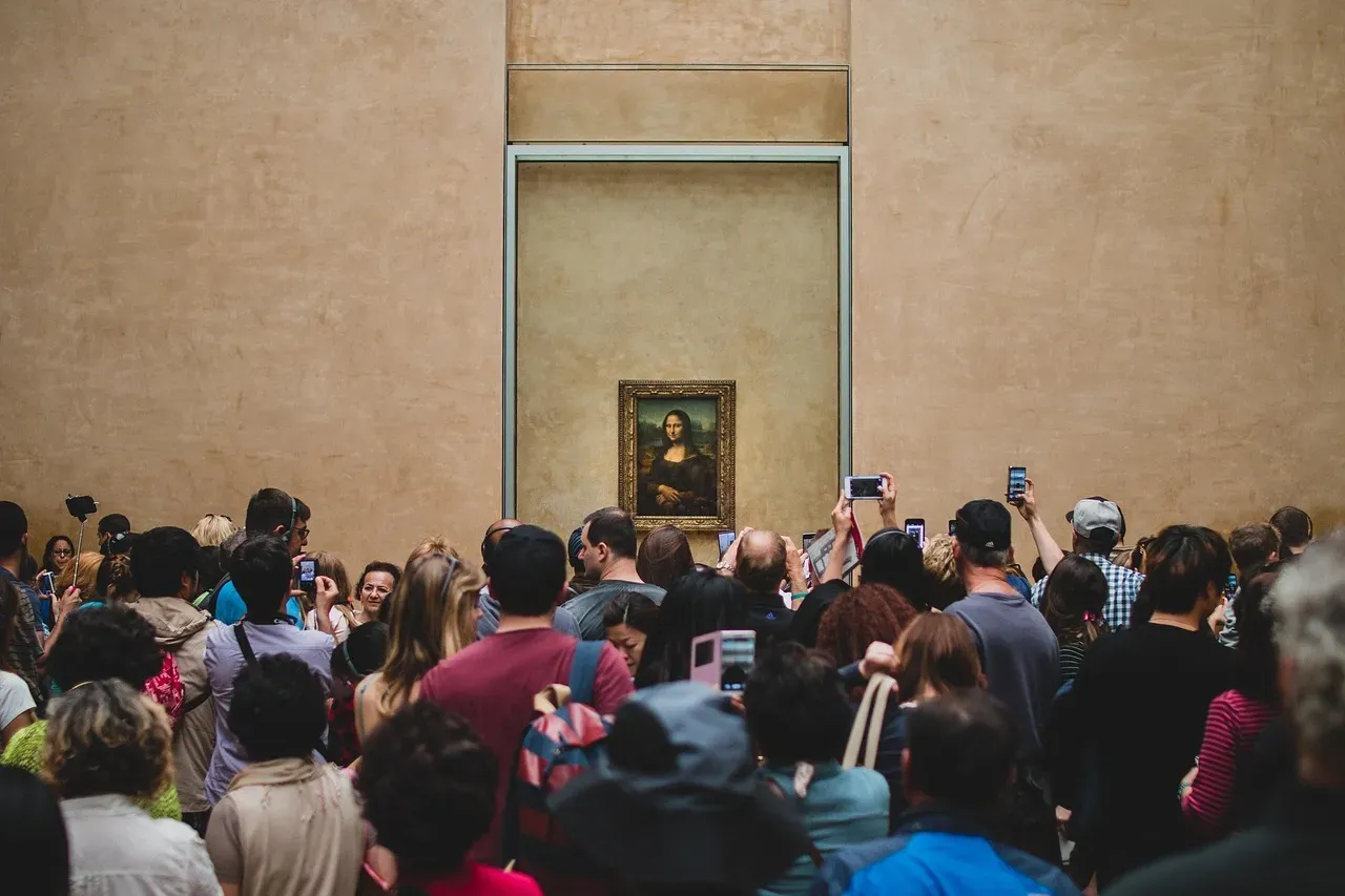 5. The Louvre, Paris: Art Museum or Human Traffic Jam? (Image Credits: Pixabay)