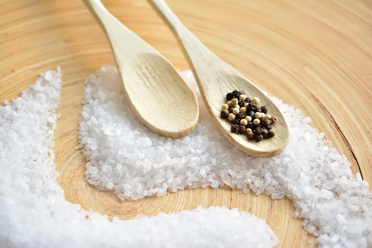 Salt for Cleaning and Stain Help (Image Credits: Pixabay)