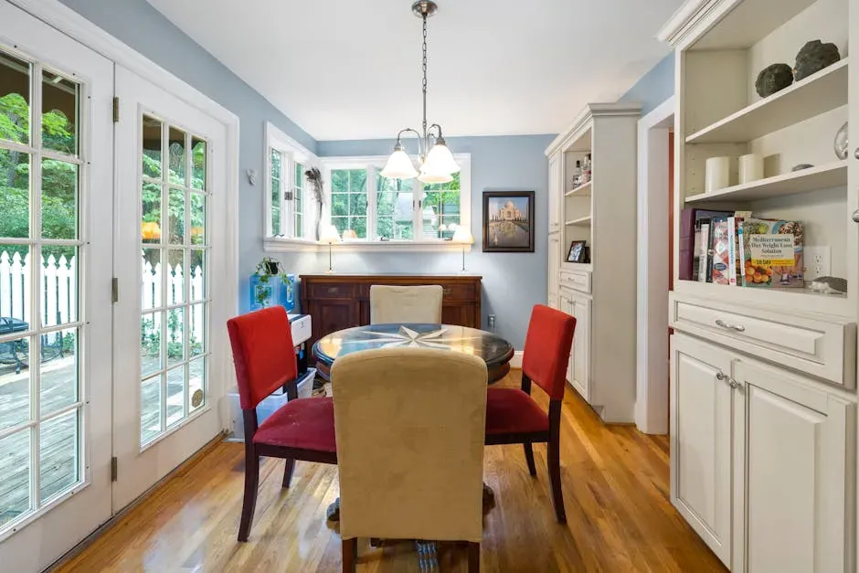 9. Vestigial Formal Dining Rooms (Image Credits: Pexels)