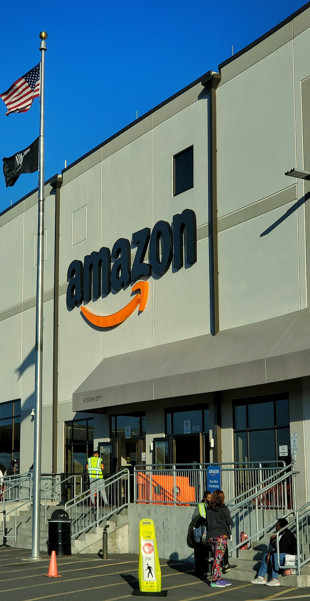 Amazon Fresh's Tech Experiment Fallout (image credits: flickr)