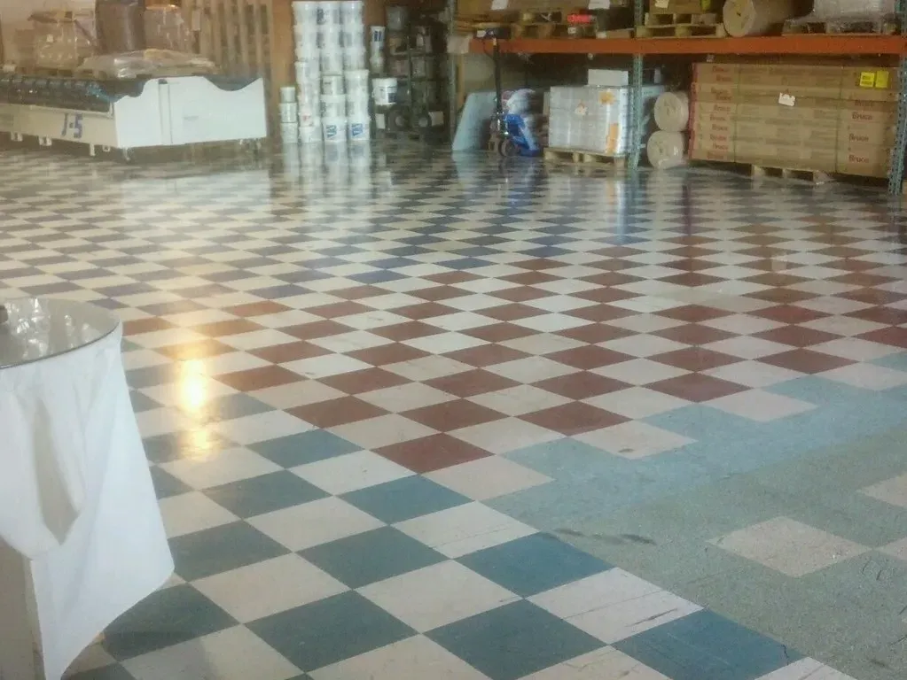 Your Floors Tell a Story (Image Credits: Flickr)