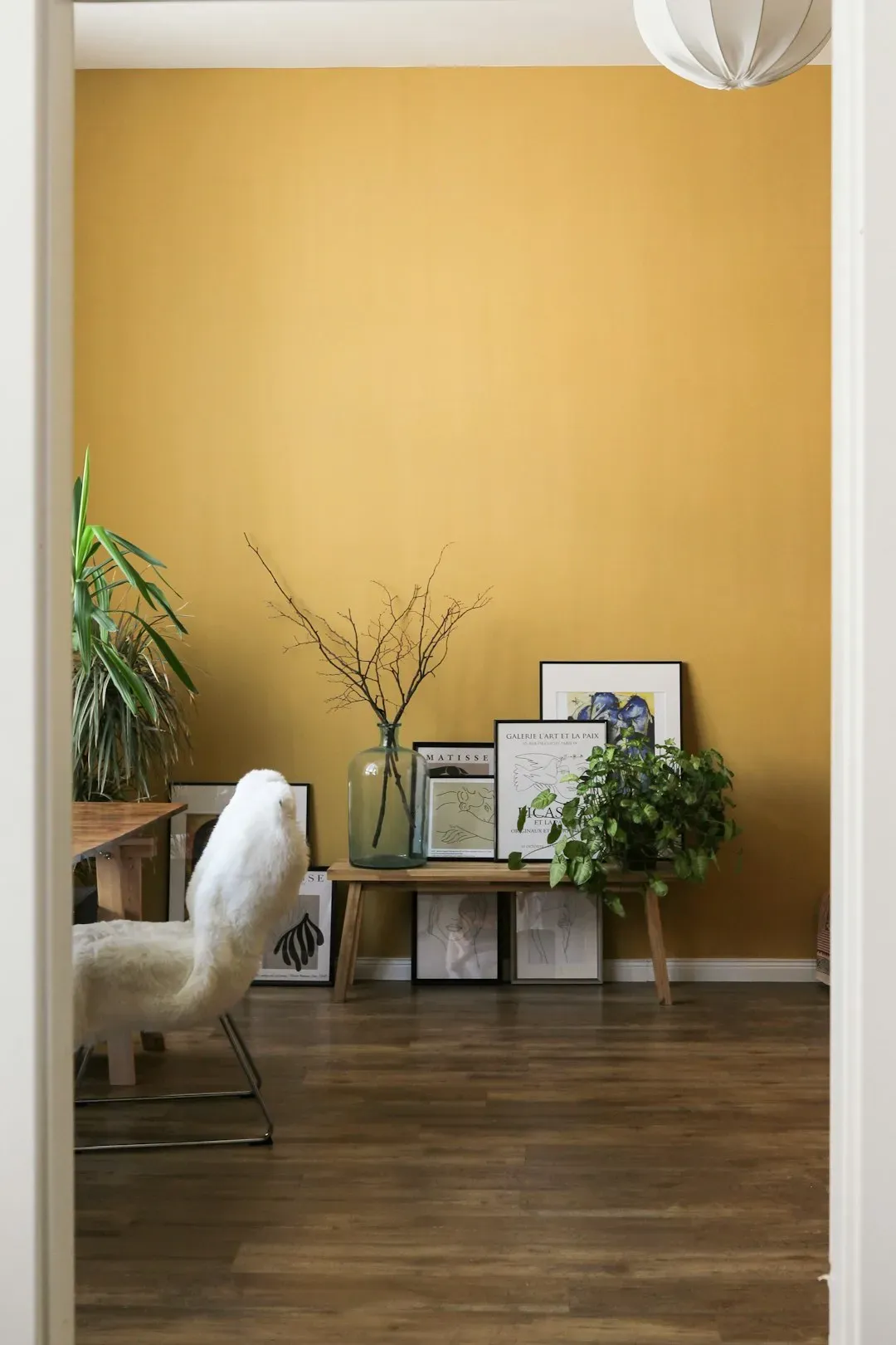 Bright Yellow: The Kitchen Killer (Image Credits: Unsplash)