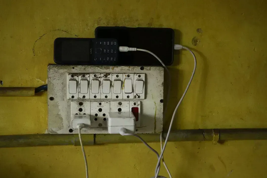 Outdated or Ungrounded Electrical Outlets (Image Credits: Unsplash)