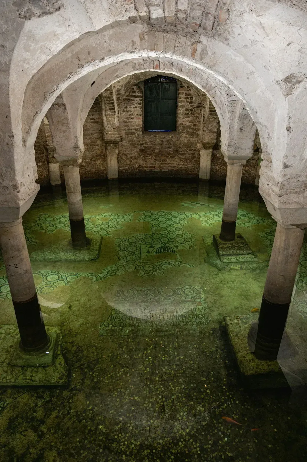 9. People in the Middle Ages Never Bathed (Image Credits: Unsplash)