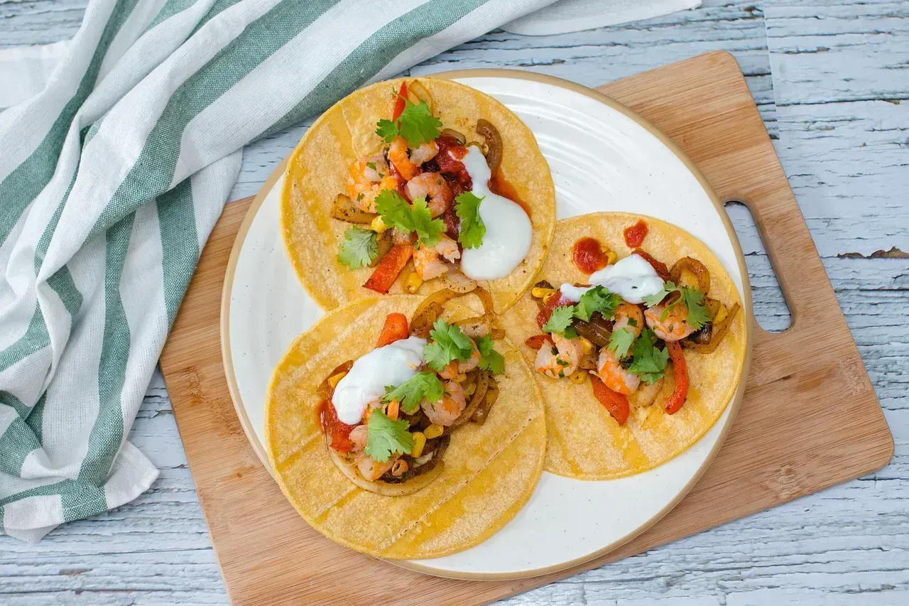 8. Taco Night: The Weekly Ritual That Built a Tradition (Image Credits: Pixabay)