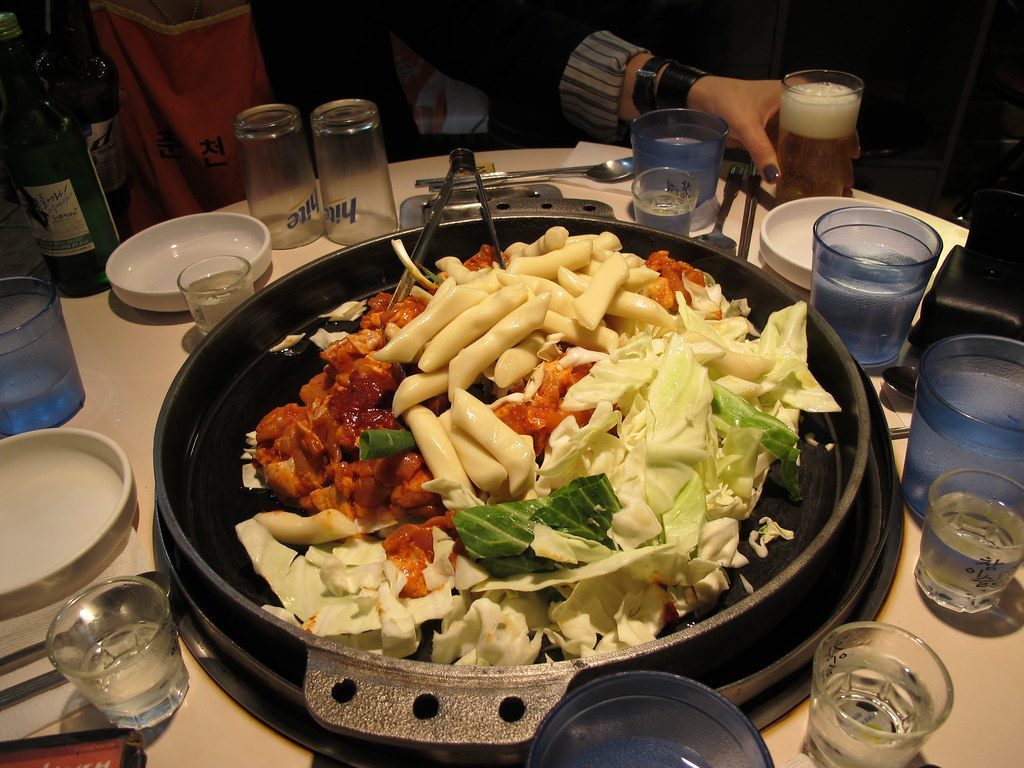 South Korea: Never Lift Your Rice Bowl (Image Credits: Flickr)
