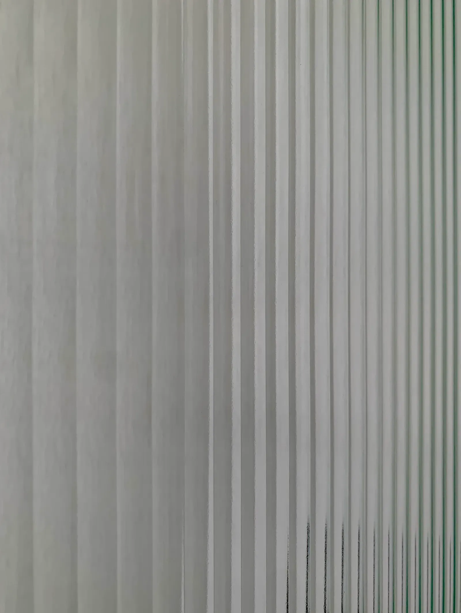 11. Shiplap as a Statement (Image Credits: Wikimedia)