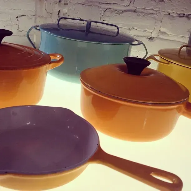 1. Vintage Le Creuset Dutch Ovens in Rare Colors (Image Credits: Flickr)