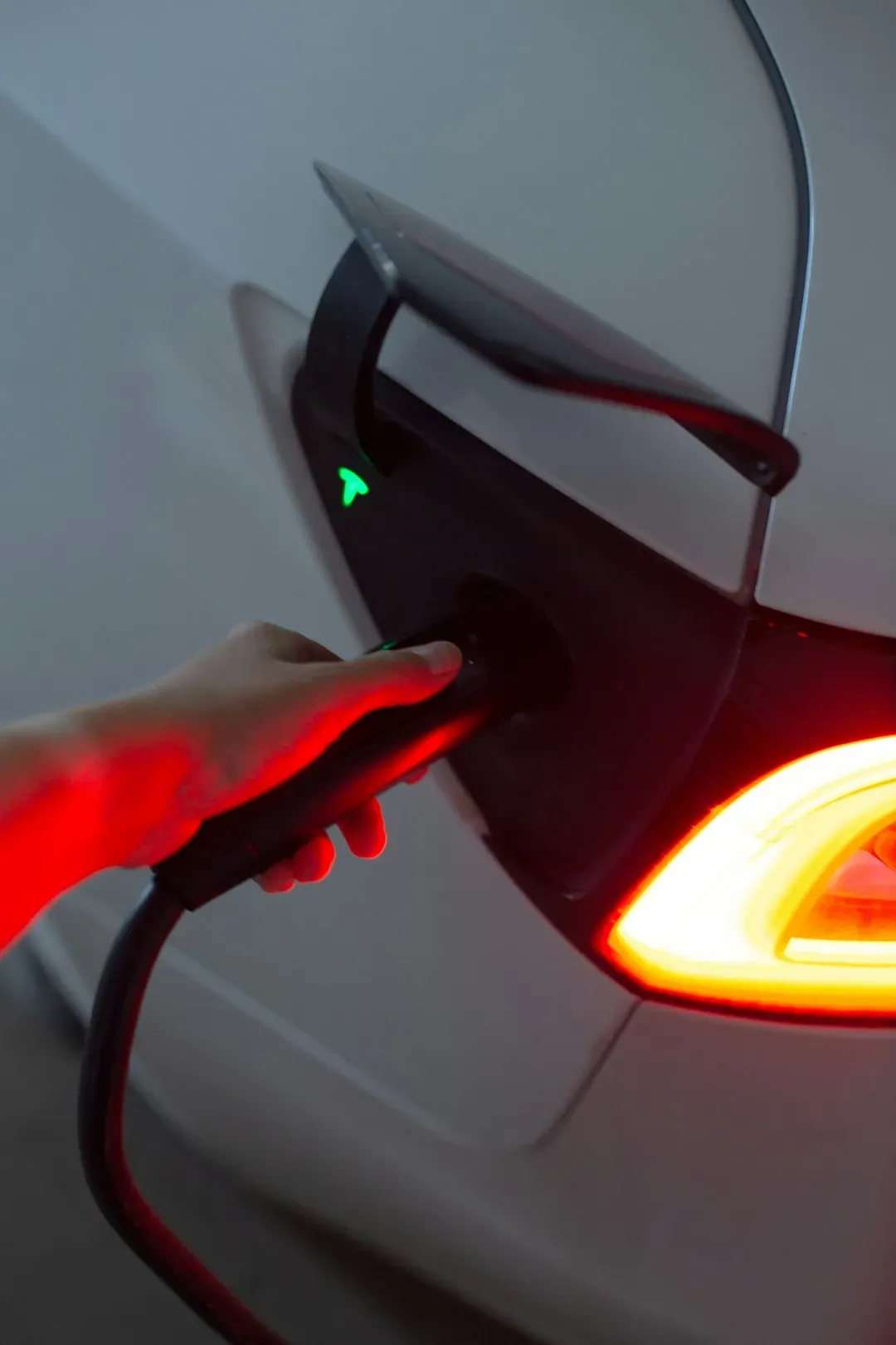 What I Actually Miss About My Electric Car (Image Credits: Unsplash)