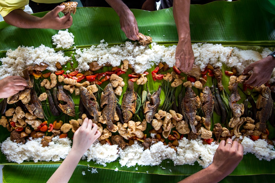 Philippines Provides Satisfying Meals for Under Ten Dollars Daily (Image Credits: Unsplash)