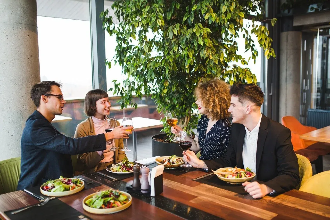 The Composition of Your Dining Group (Image Credits: Pixabay)