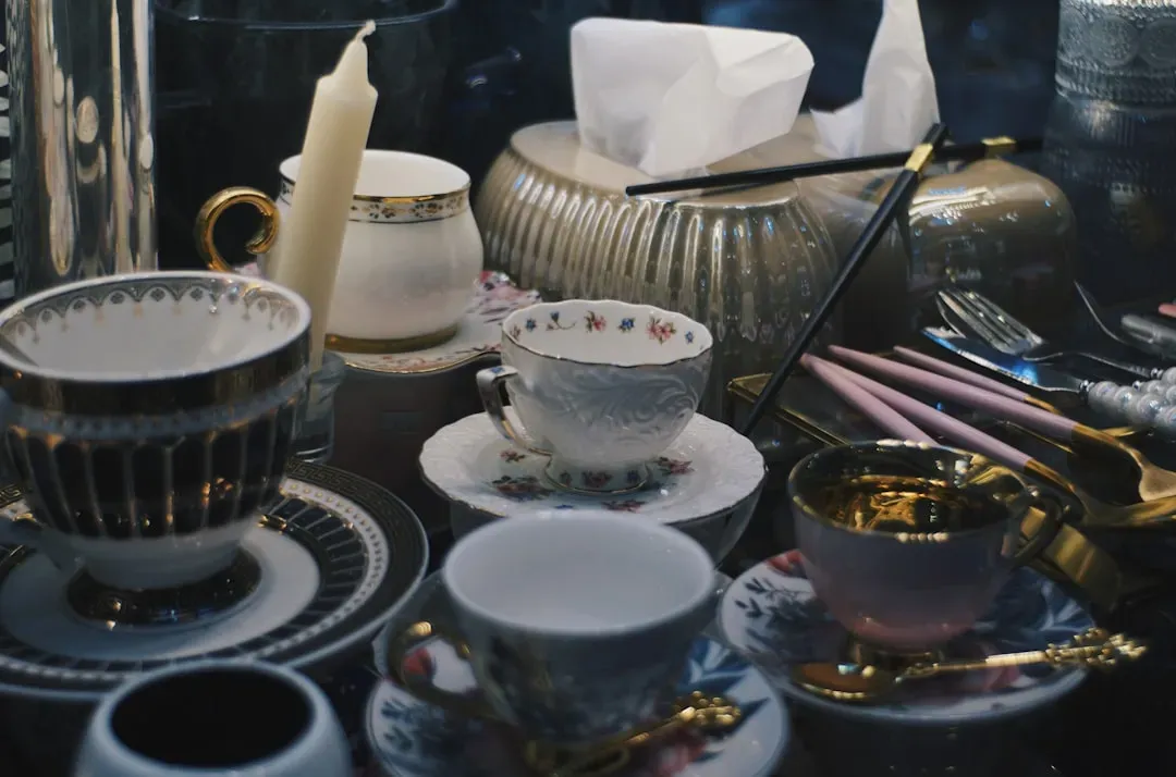 3. Herend Rothschild Bird Pattern (Image Credits: Unsplash)