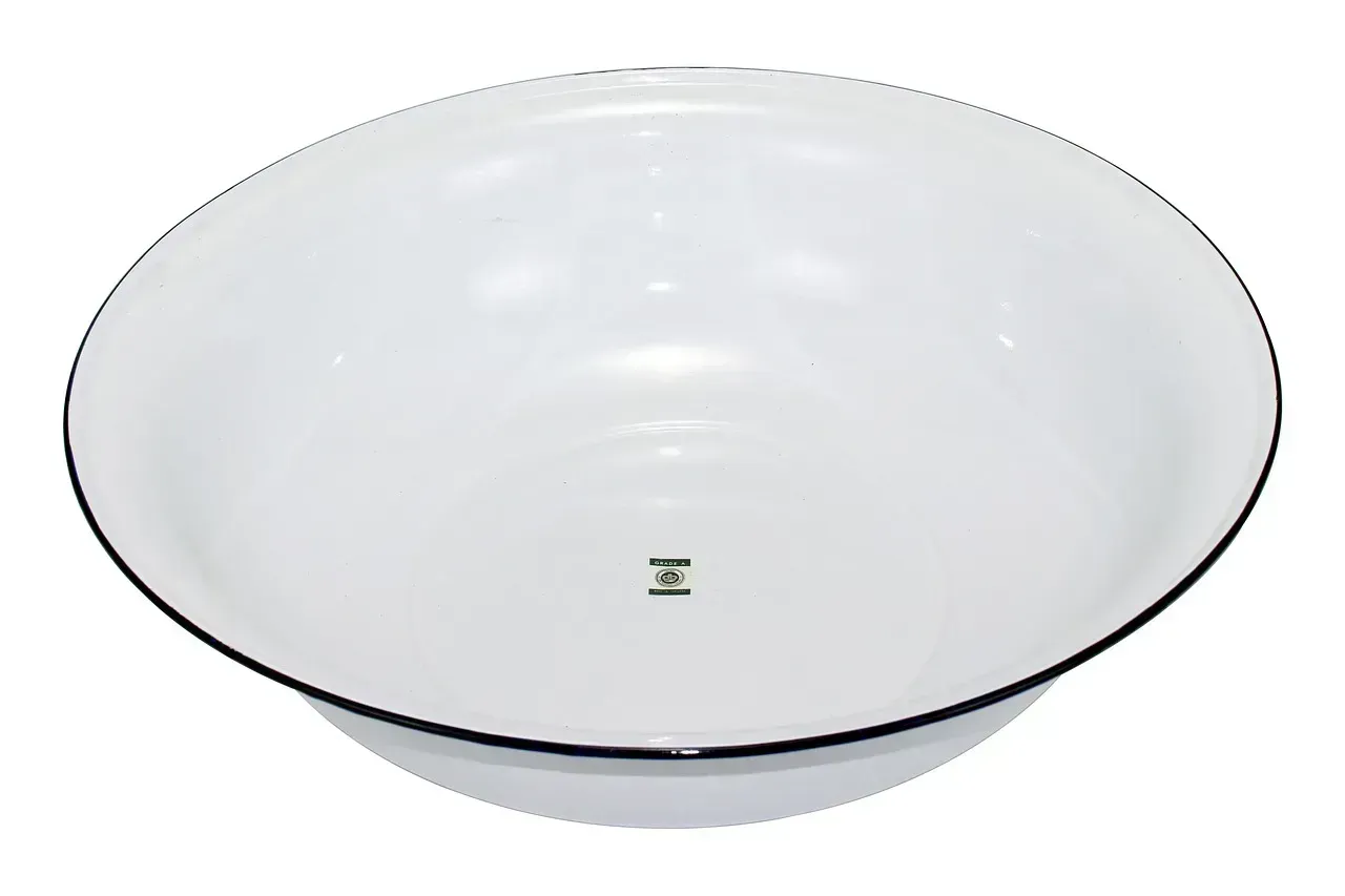 2. Copco and Dansk Enamelware by Famous Designers (Image Credits: Pixabay)