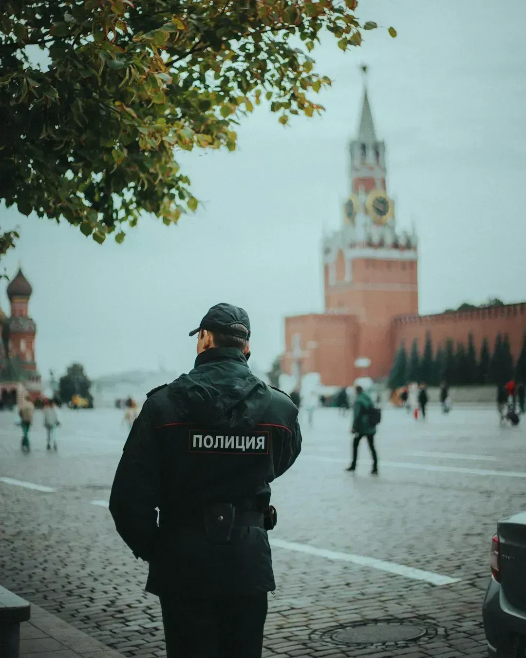 Russia: Suspicion, Restrictions, and Hostility (Image Credits: Unsplash)