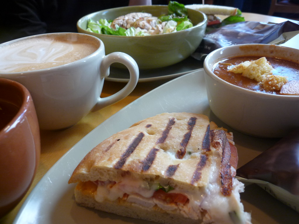 Panera Bread: The Premium Portion Provider (image credits: flickr)
