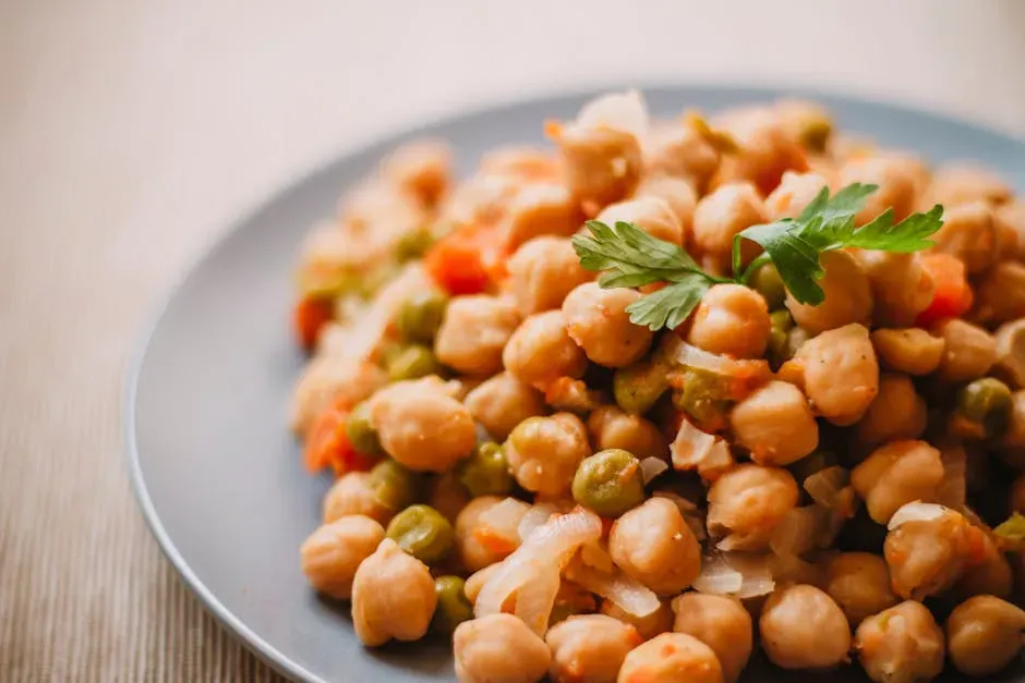 Meal 2: Greek-Style Chickpea Salad (Image Credits: Pexels)