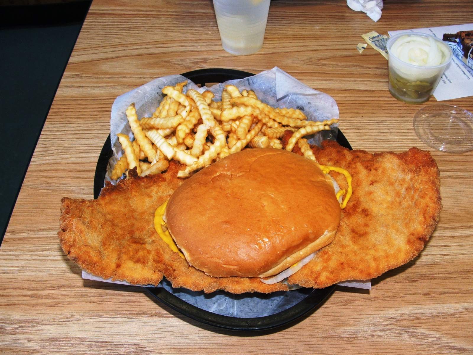Iowa: The Breaded Pork Tenderloin Legacy (Image Credits: Wikimedia)