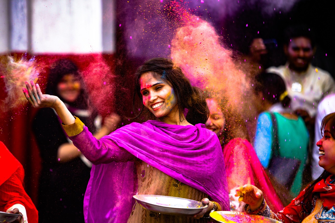 Holi - India's Explosion of Color (image credits: pixabay)