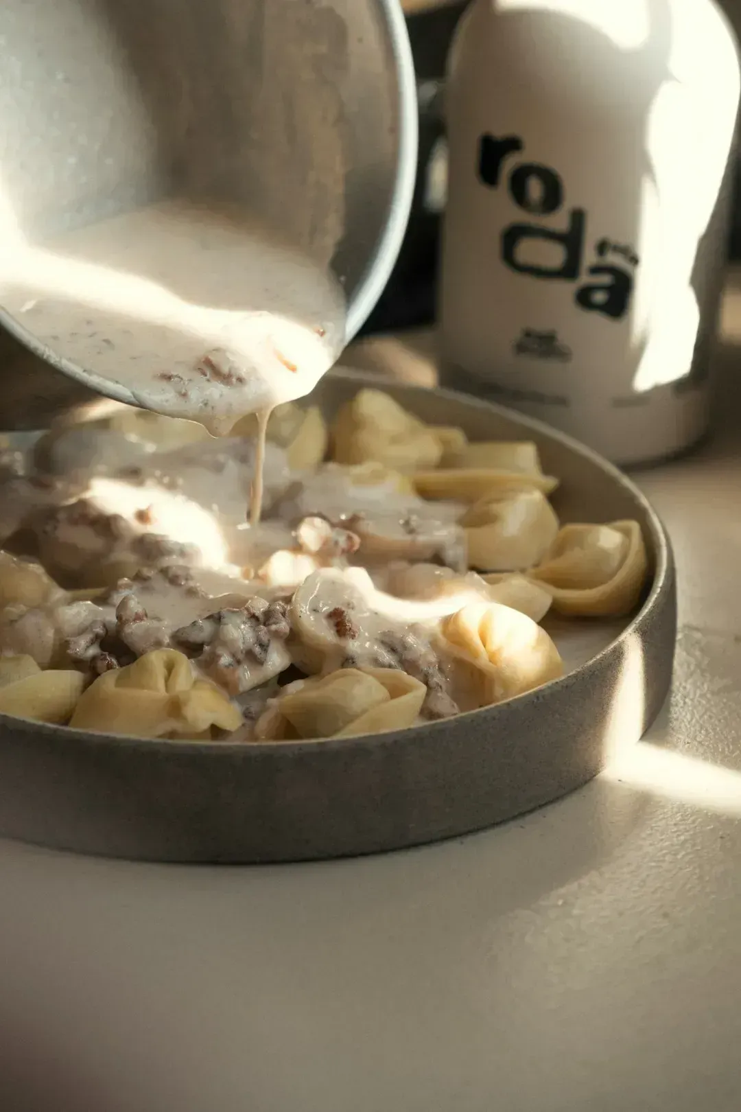 9. Dairy-Based Sauces - Creamy, Delicious, and Surprisingly Unstable (Image Credits: Unsplash)