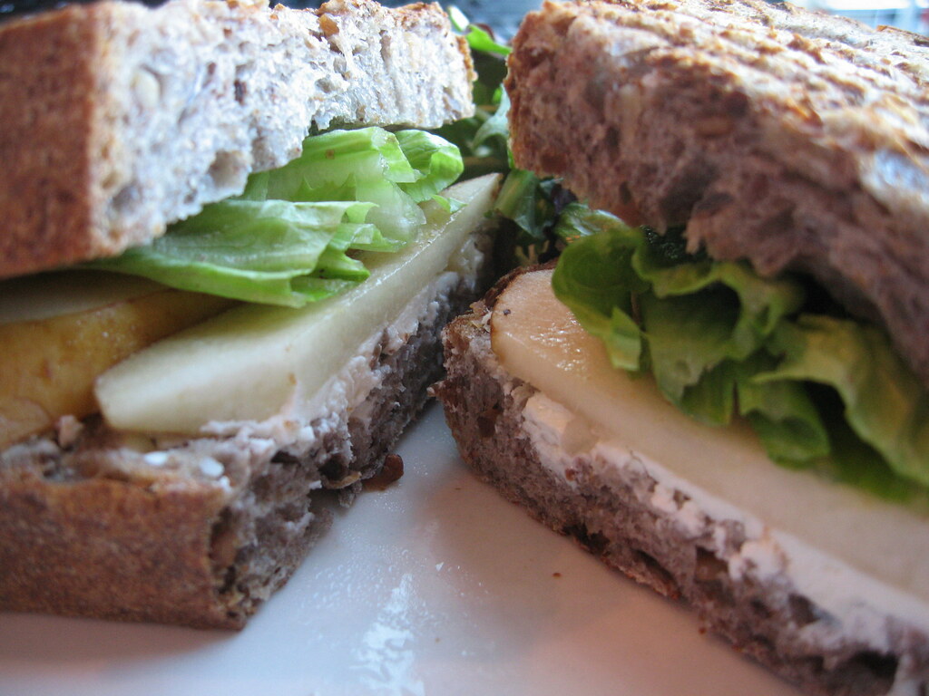 The Salty Pig Offers Upscale Roast Beef Experience (image credits: flickr)