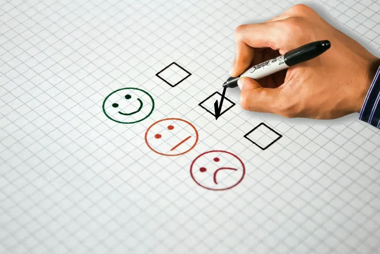 Filling Out the Customer Survey Actually Helps Workers Get Rewards (Image Credits: Pixabay)