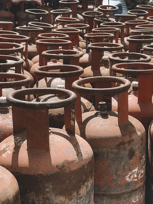 8. Propane Tanks and Compressed Gas Cylinders (Image Credits: Pexels)