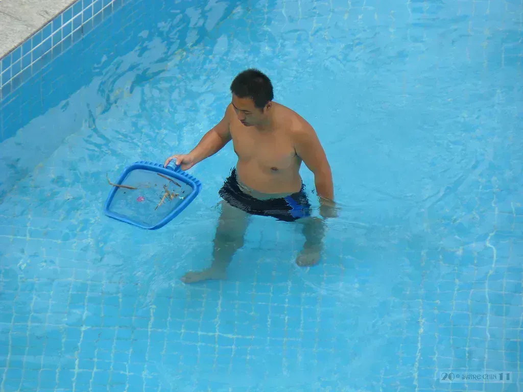 Swimming Pools (Image Credits: Flickr)