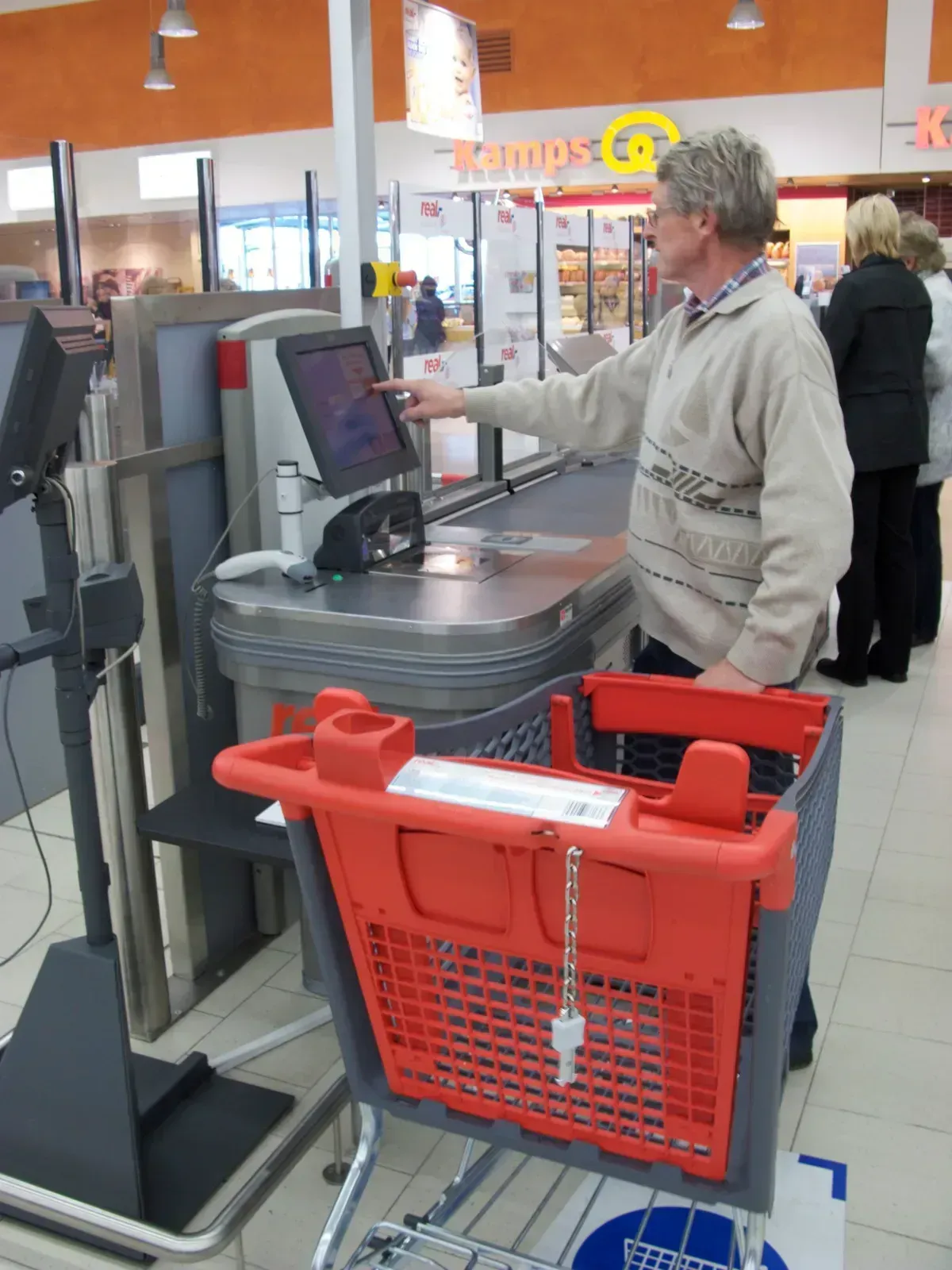 The Multi-Billion-Dollar Self-Checkout Industry at a Crossroads (Image Credits: Wikimedia)