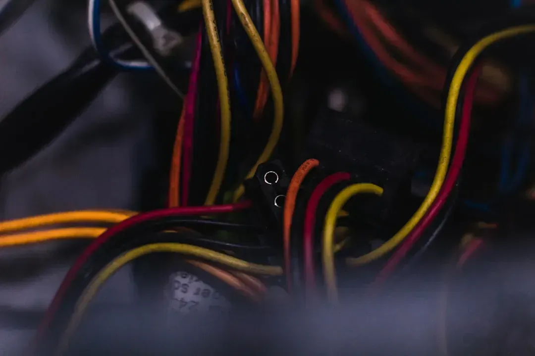 Open Splices Without Junction Boxes (Image Credits: Unsplash)