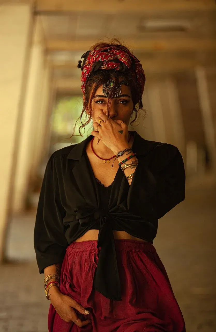 1. Over-Apologizing for Things That Don't Require an Apology (Image Credits: Pixabay)