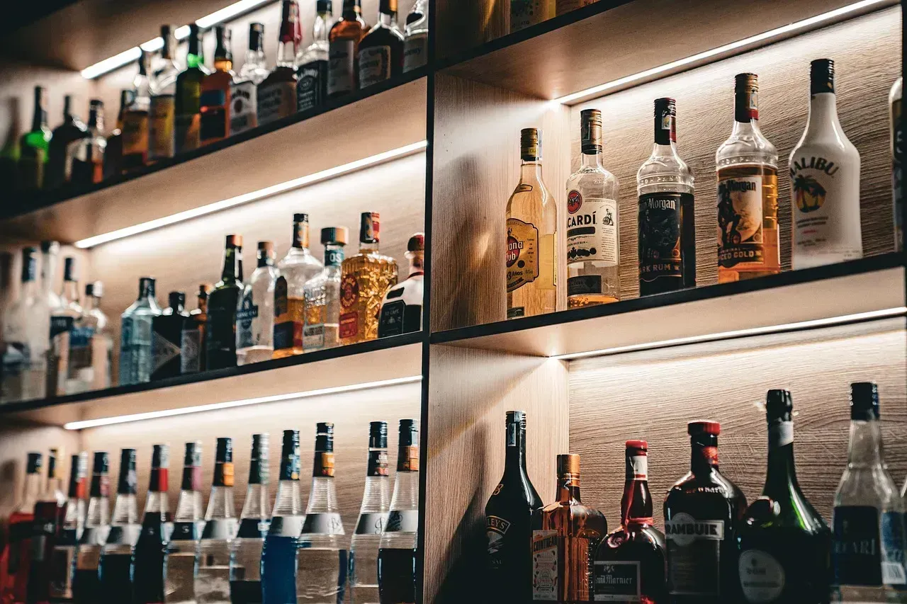 5. Whether You Seem to Know the Venue (Image Credits: Pixabay)