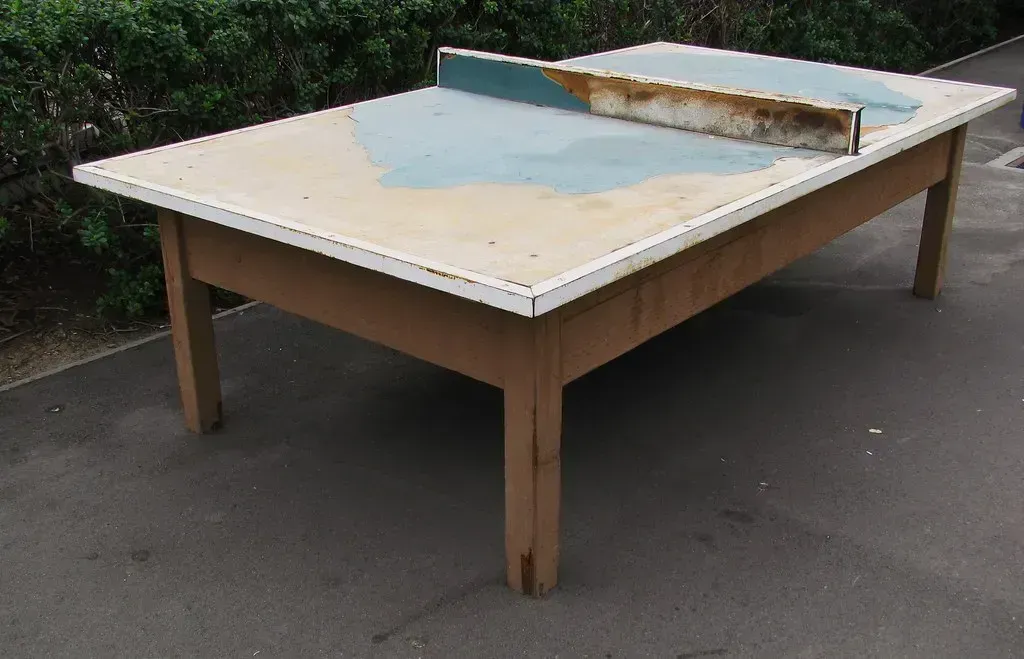 2. The Ping-Pong Table and Gimmick Culture (Image Credits: Flickr)