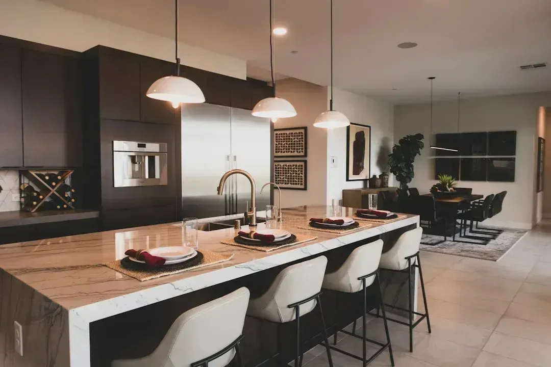Open-Concept Floor Plans (Image Credits: Unsplash)
