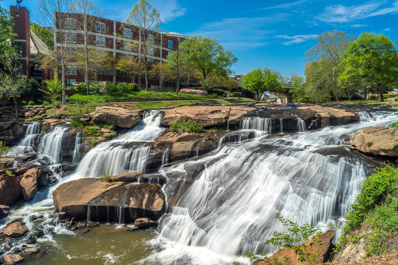 Greenville, South Carolina: The Waterfall City with Southern Soul (Image Credits: Pixabay)