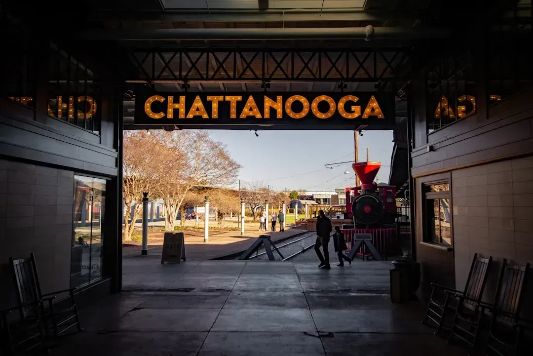 Chattanooga, Tennessee: The Scenic City with College Town Perks (Image Credits: Unsplash)