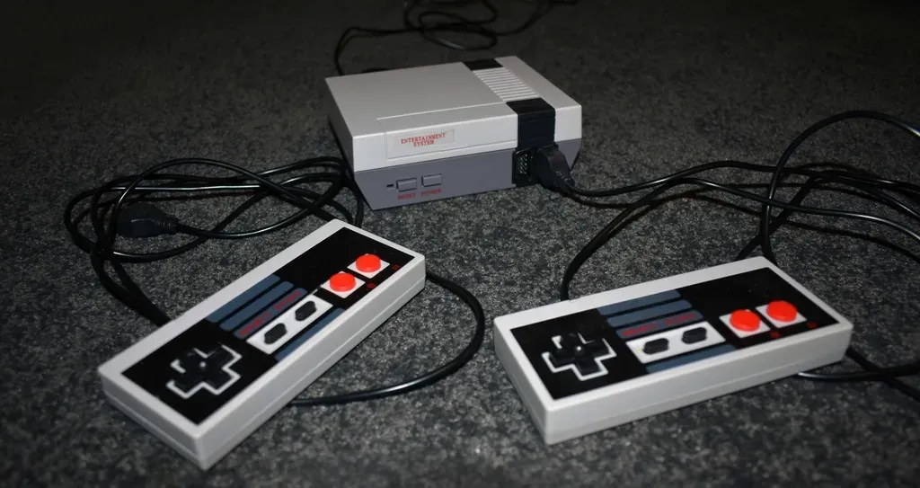 Early Nintendo Entertainment Systems Still Hold Strong Value (Image Credits: Rawpixel)