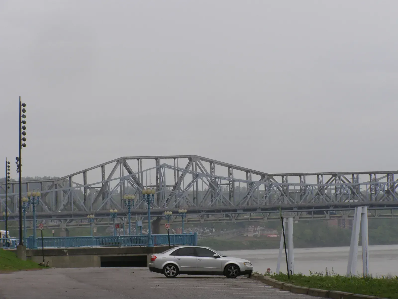 Brent Spence Bridge: Cincinnati's Critical Chokepoint (Image Credits: Wikimedia)