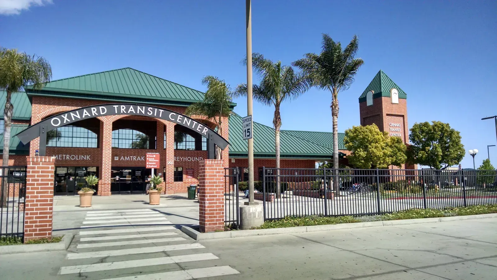 Oxnard: Coastal Alternative To Overpriced Beach Towns (Image Credits: By Fettlemap, CC BY-SA 3.0, https://commons.wikimedia.org/w/index.php?curid=40234586)