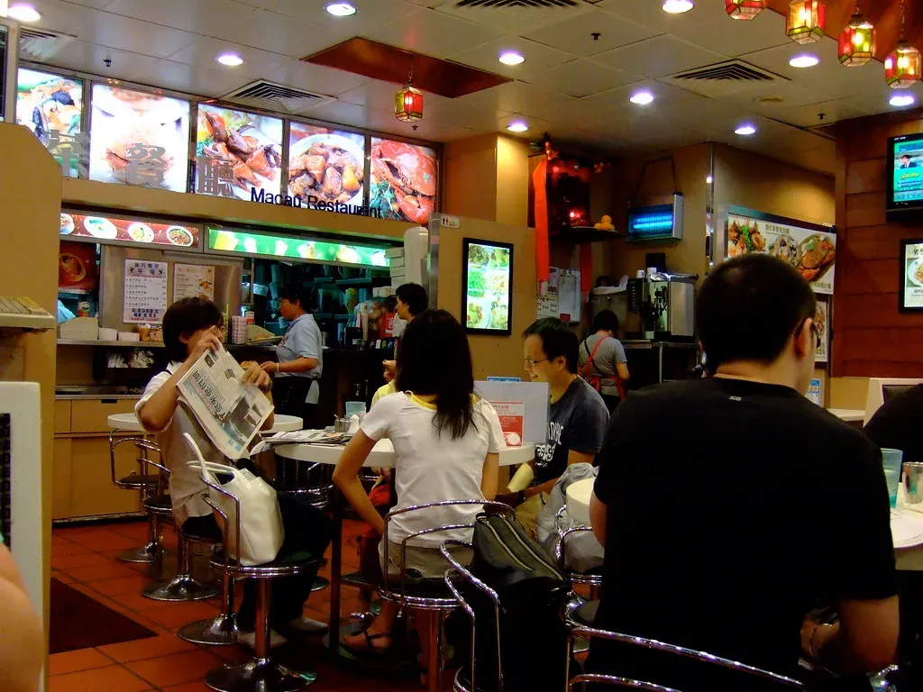 Your Awareness of Time and Restaurant Flow (Image Credits: Flickr)
