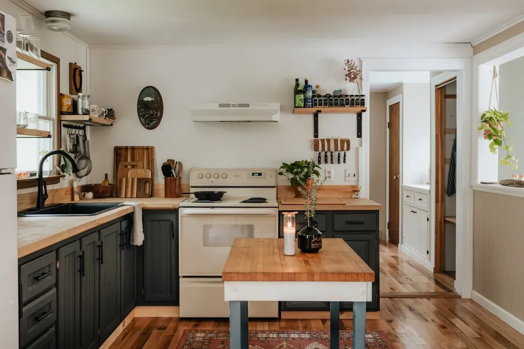 4. Open Kitchen Shelving Is Fading (Image Credits: Unsplash)