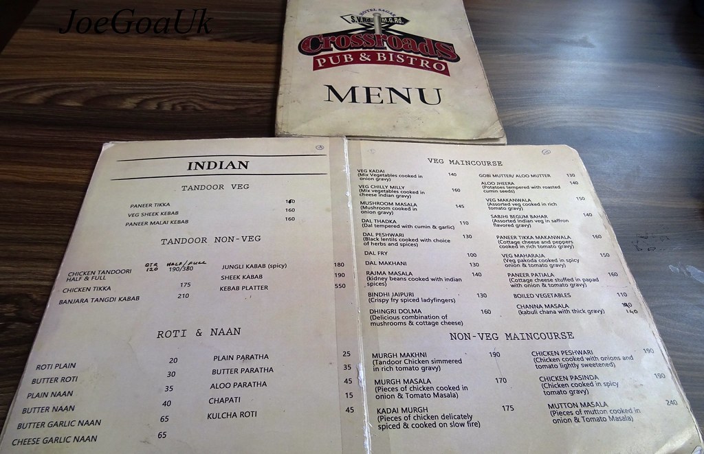 QR Menus vs. Physical Menus (Image Credits: Flickr)