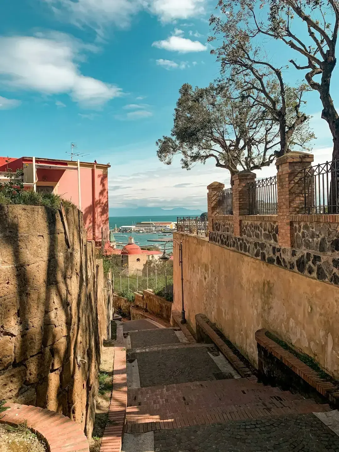 Naples, Italy (Image Credits: Unsplash)