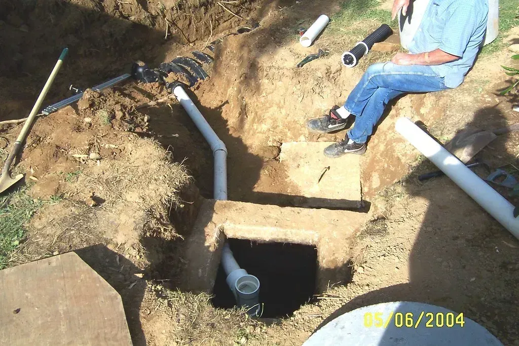 Septic Systems Reaching Capacity (Image Credits: Flickr)