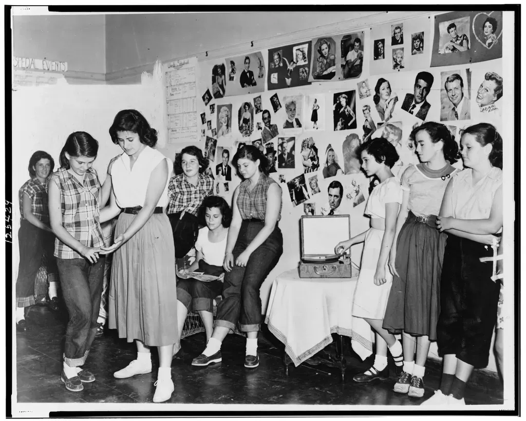 13. Nancy (Image Credits: Rawpixel)