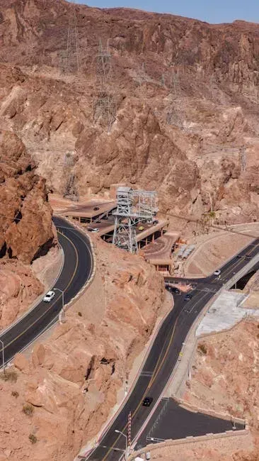 7. The Hoover Dam's Father and Son Bookend (Image Credits: Pexels)