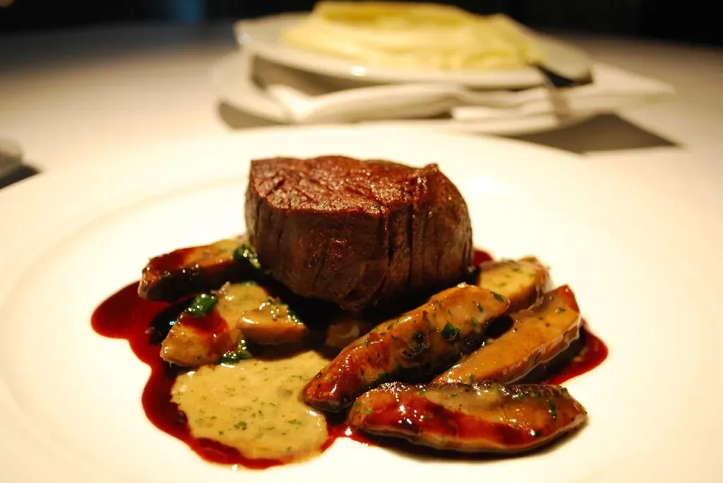 9. Merlot Steak - The Hidden Heel Treasure (avlxyz, Flickr, CC BY-SA 2.0)