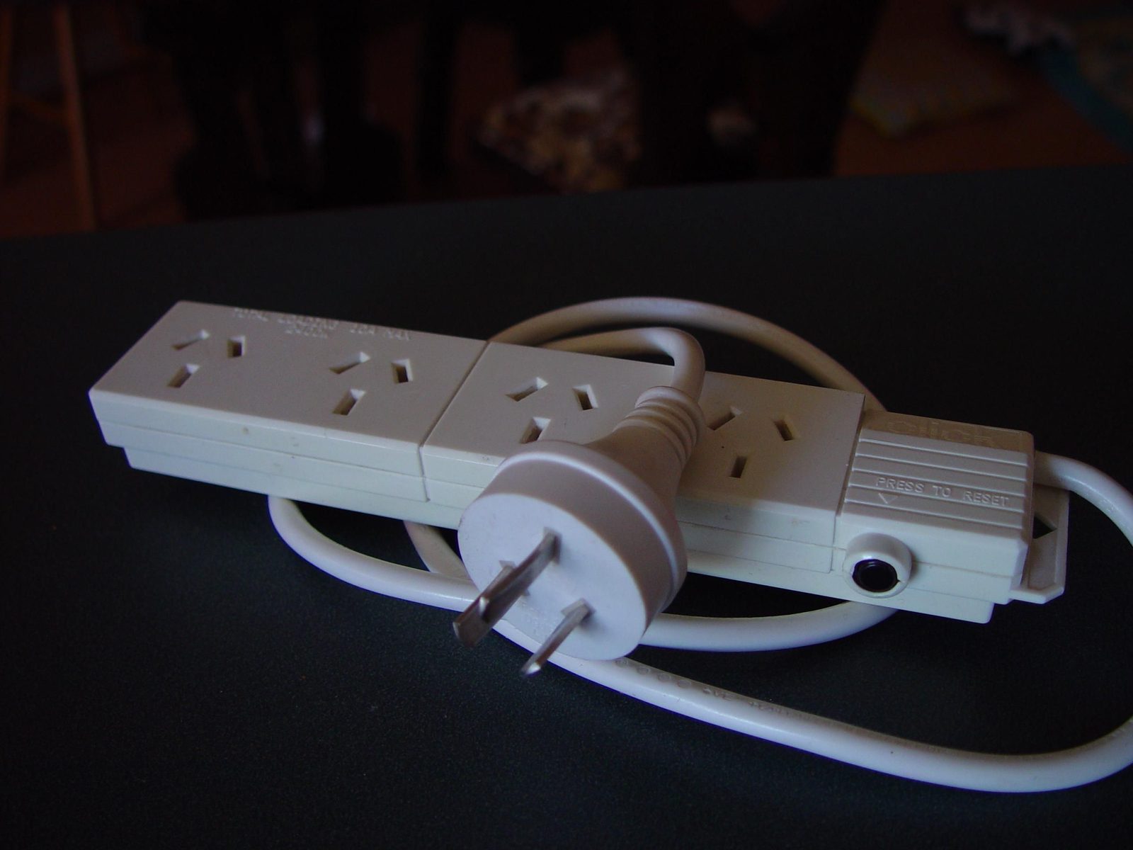Daisy-Chained Extension Cords and Power Strips (Image Credits: Wikimedia)